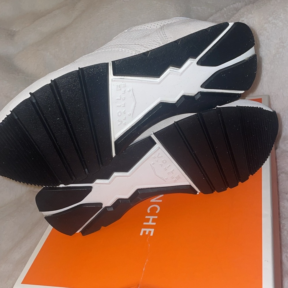 NWT VOILE BLANCHE JULIA Suede Sneaker in Ice - Picture 13 of 15